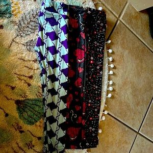 3/$15 LuLaRoe kids leggings bundle S/M
